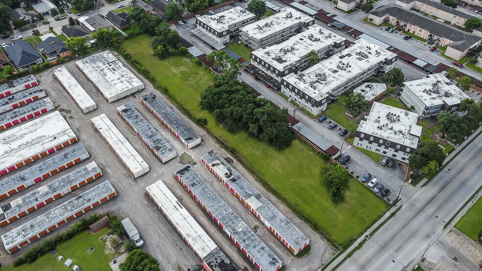 More Photos Of 1051 Burke Rd, Pasadena Land For Sale