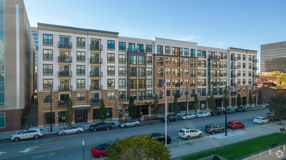 Primary Photo Of 265 E State St, Columbus Apartments For Lease