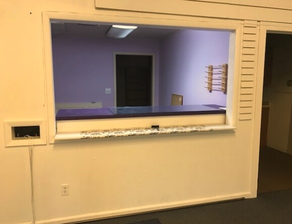 More Photos Of 16 E Washington Ave, Washington Storefront Retail Residential For Lease
