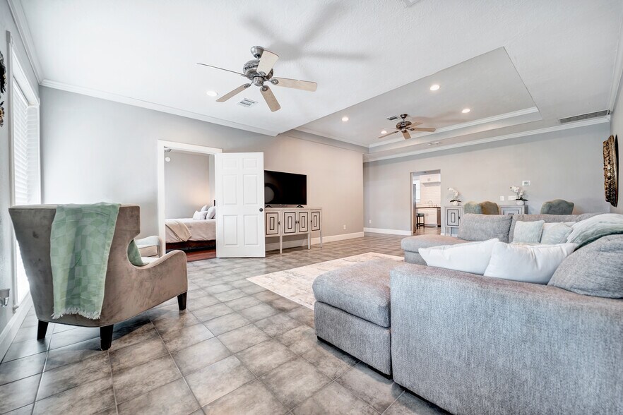 More Photos Of 5607 Sapp Rd, Conroe Lodge Meeting Hall For Sale