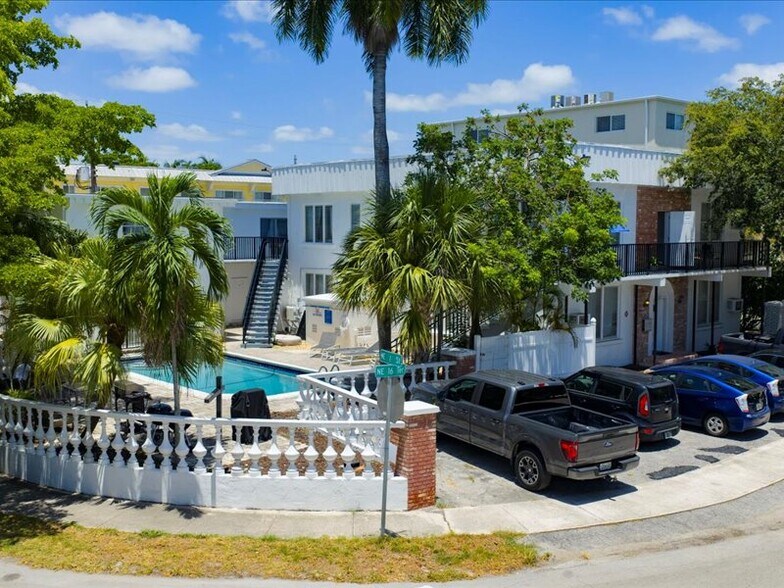 Primary Photo Of 105 NE 16th Ter, Fort Lauderdale Apartments For Sale