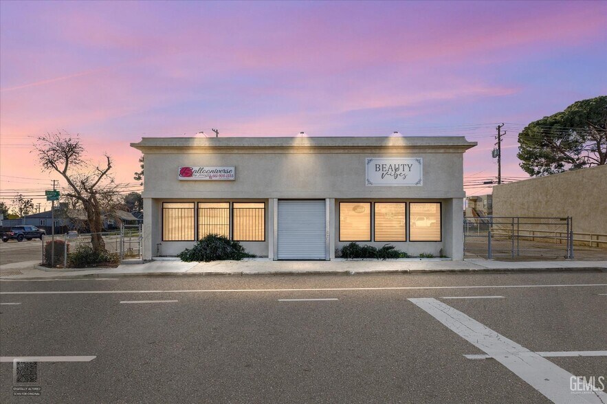 Primary Photo Of 1601 N Chester Ave, Bakersfield Flex For Sale