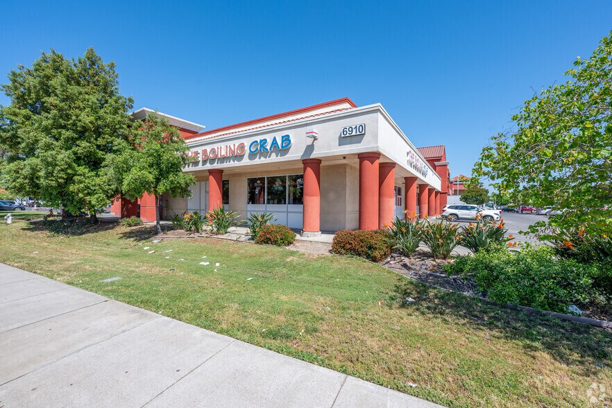 More Photos Of 6930 65th St, Sacramento Unknown For Lease