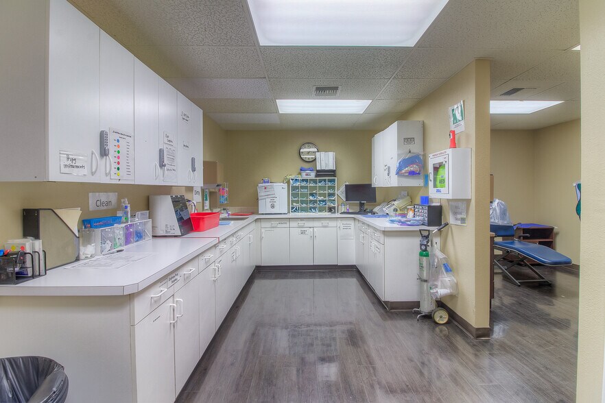 More Photos Of 2201 E Edison Rd, Sunnyside Office For Sale