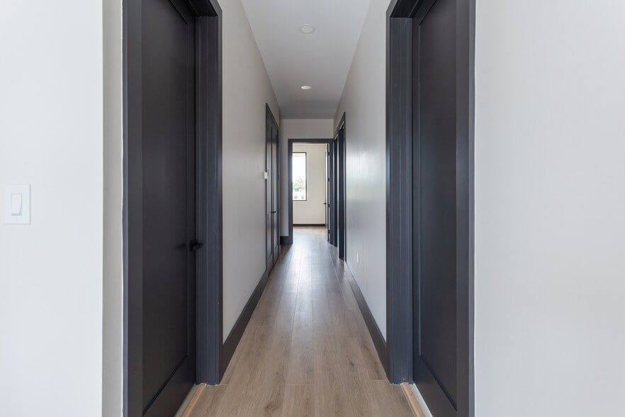 More Photos Of 2703 N Mason Rd, Katy Medical For Sale