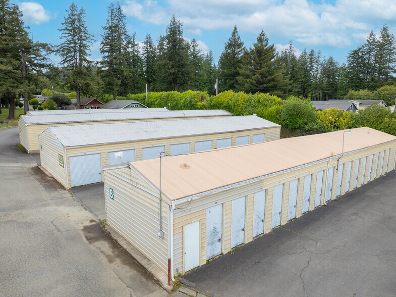 More Photos Of 498 W Central Blvd, Coquille Self Storage For Sale