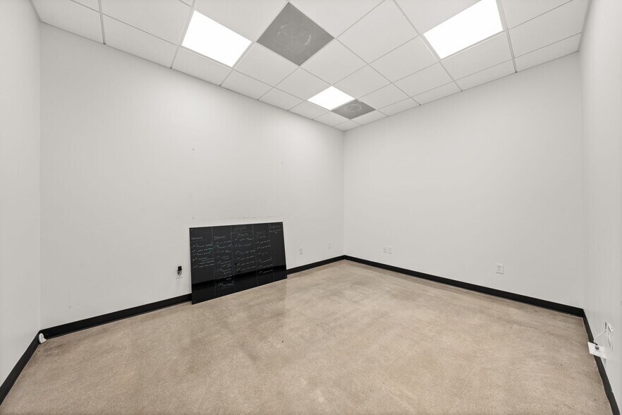 More Photos Of 701 Texas St, Redlands Office For Sale