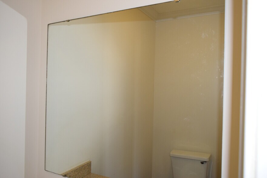 More Photos Of 596 Executive Pl, Fayetteville Office For Sale