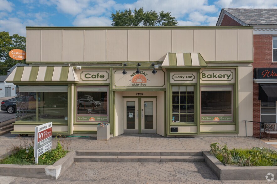 More Photos Of 7807 Clayton Rd, Clayton Restaurant For Sale