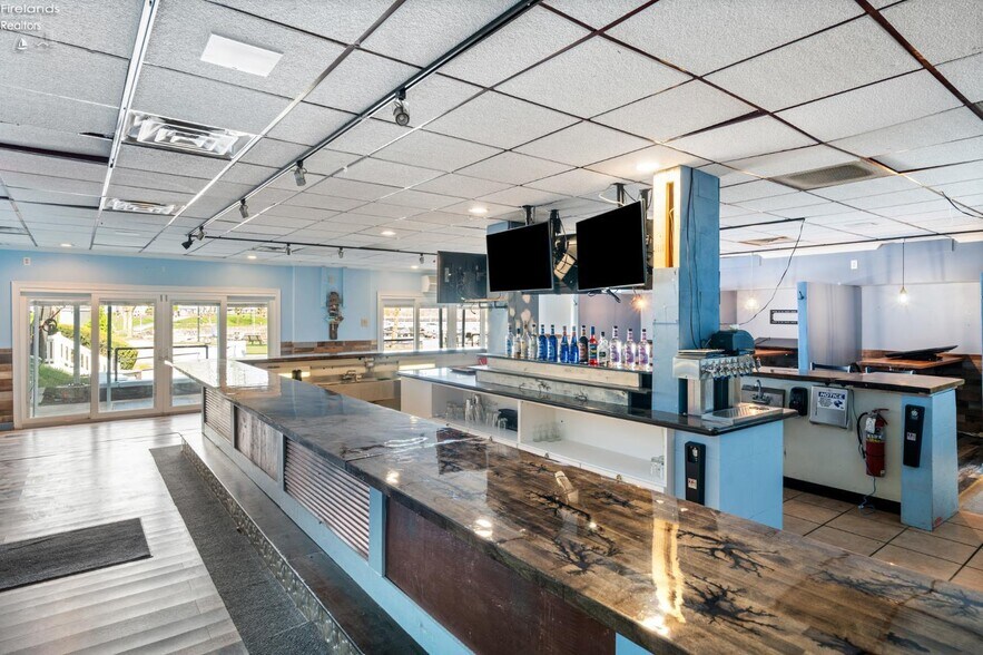 More Photos Of 356 Main St, Huron Apartments For Lease