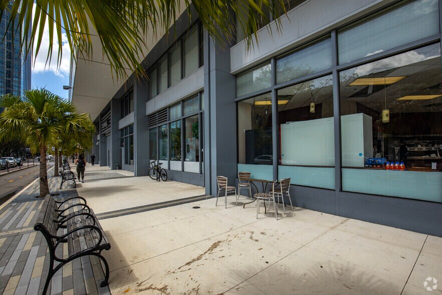 More Photos Of 501 E Kennedy Blvd, Tampa Office For Lease