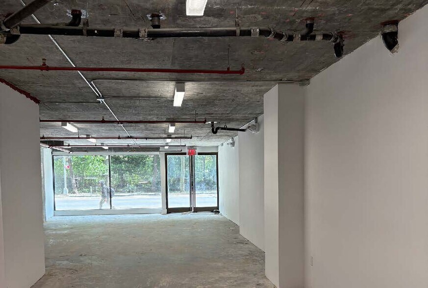 More Photos Of 175 Chrystie St, New York Apartments For Lease