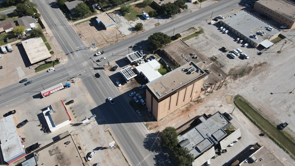 More Photos Of 502 N Willis, Abilene Medical For Sale