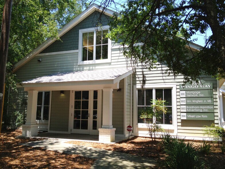 More Photos Of 321 Wingo Way, Mount Pleasant Office For Lease