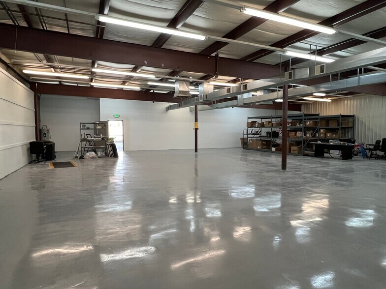 More Photos Of 1320 W A St, Pasco Warehouse For Lease