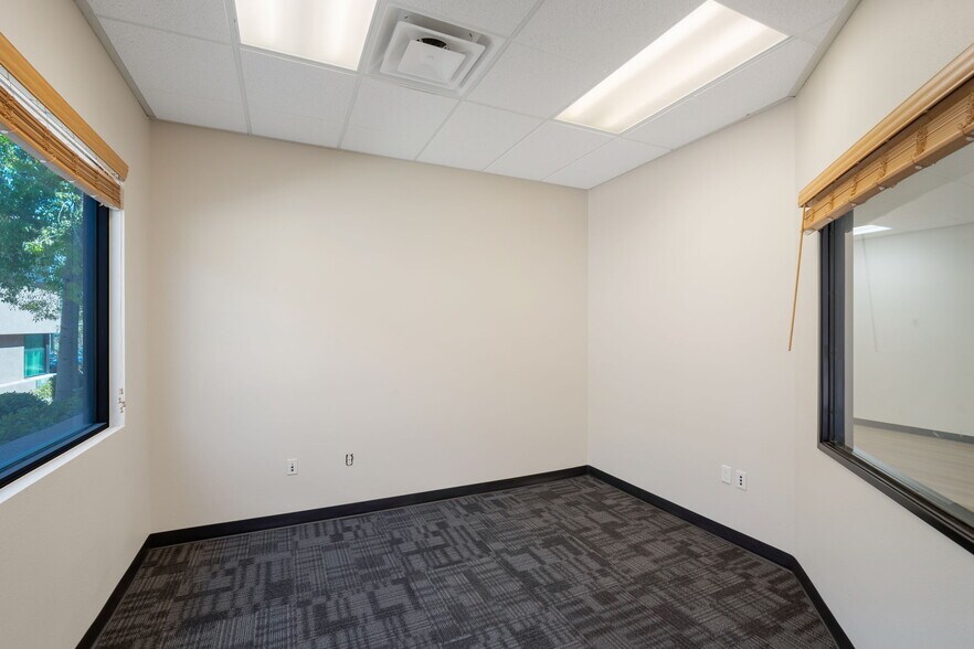 More Photos Of 5588 S Fort Apache Rd, Las Vegas Medical For Lease