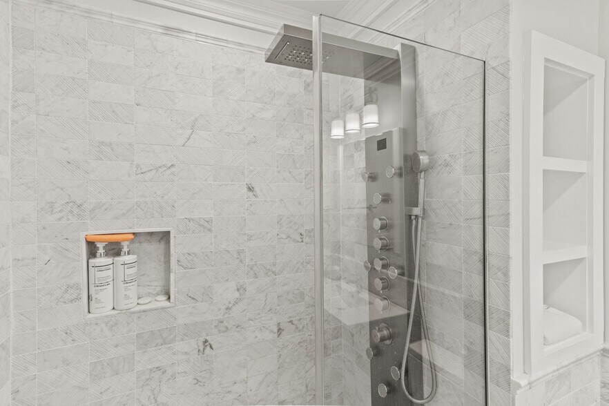 More Photos Of 114-116 E Main St, Penn Yan General Retail For Sale