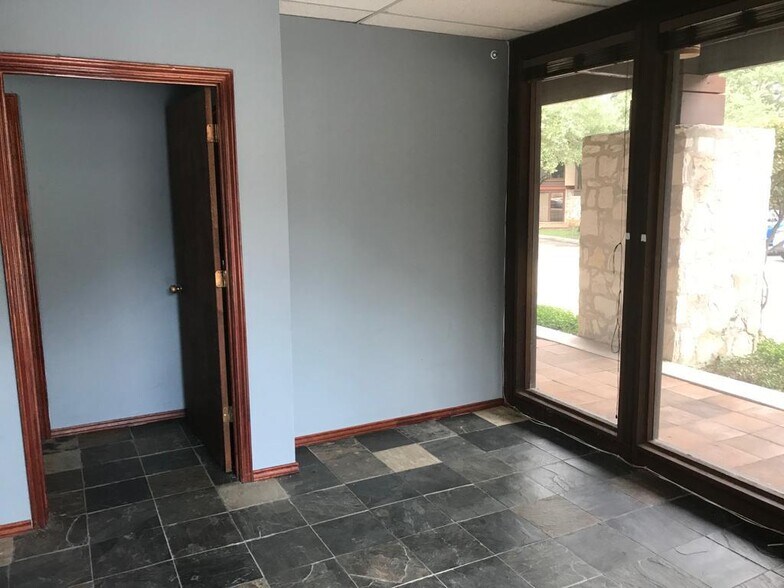 More Photos Of 7272 Wurzbach Rd, San Antonio Medical For Sale