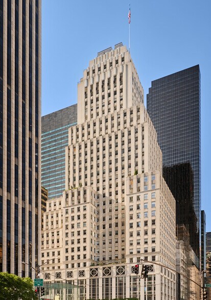 More Photos Of 745 Fifth Ave, New York Office For Lease