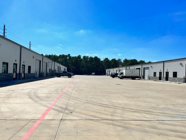 More Photos Of 25330 Aldine Westfield Rd, Spring Unknown For Lease