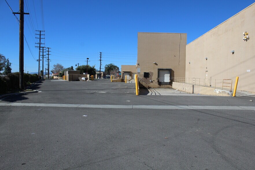 More Photos Of 869 W Florida Ave, Hemet Unknown For Lease