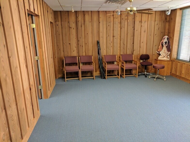 More Photos Of 4336 Fayetteville Rd, Lumberton Office For Lease