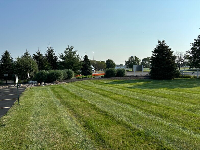 More Photos Of 9175 S Innovation Dr, Daleville Warehouse For Sale