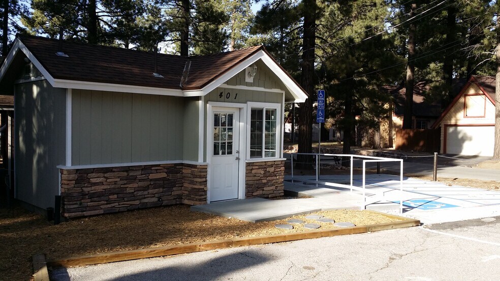 More Photos Of 401 W Big Bear Blvd, Big Bear City Auto Dealership For Lease