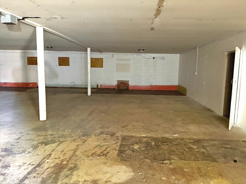 More Photos Of 6545 Historic Old US 90 Hwy, San Antonio Flex For Lease