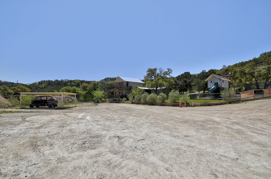 More Photos Of 1340 Hinch Dr, New Braunfels Apartments For Sale