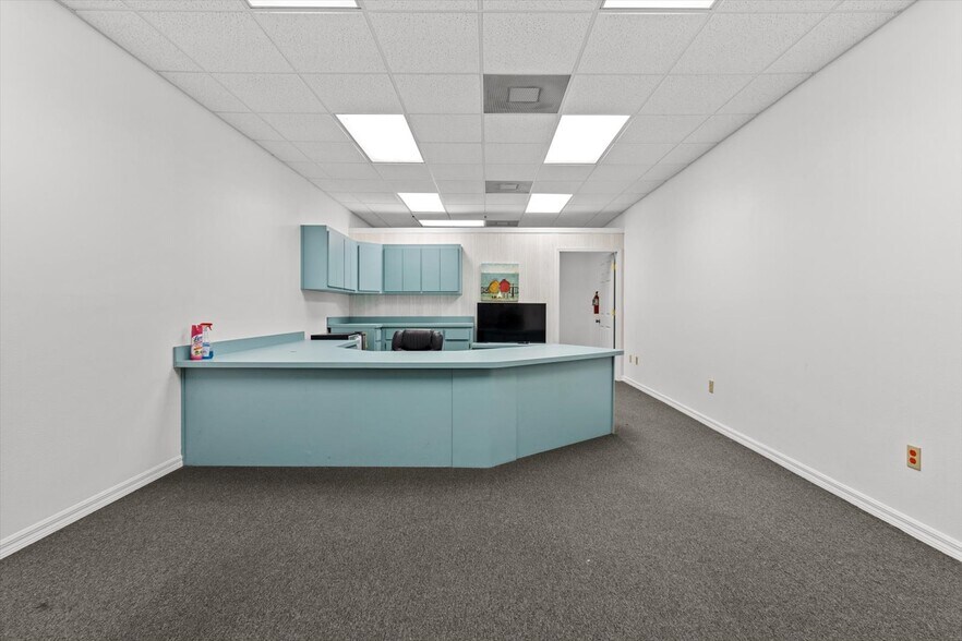 More Photos Of 3426-3460 N Citrus Ave, Crystal River Storefront Retail Office For Sale