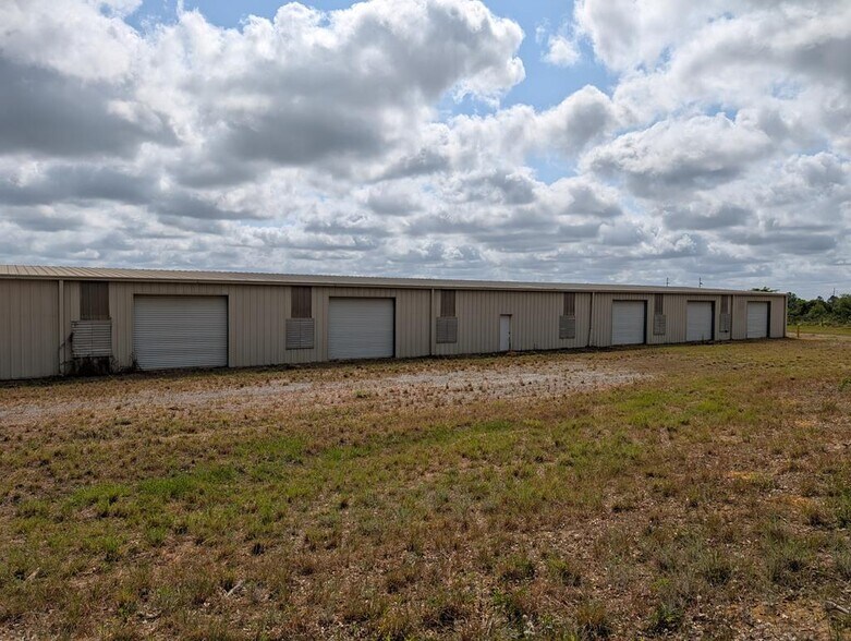 More Photos Of 4130 Old Bemiss Rd, Valdosta Warehouse For Sale