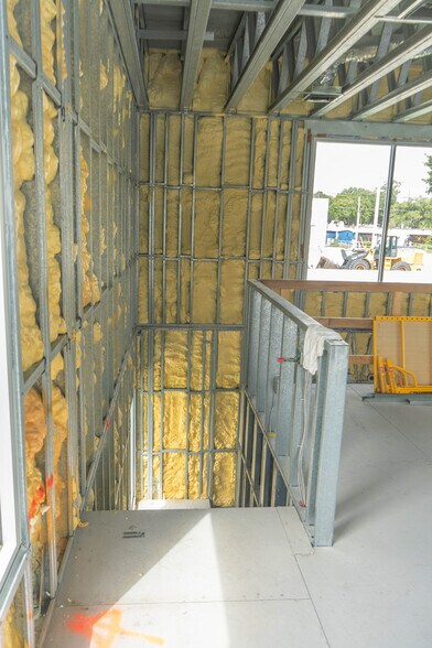 More Photos Of 907 Person St, Kissimmee Medical For Sale