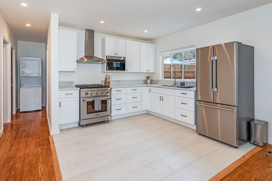 More Photos Of 208 S Voluntario St, Santa Barbara Apartments For Sale
