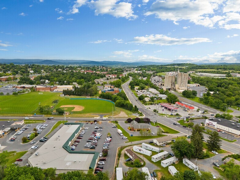 More Photos Of 625 Mount Clinton Pike, Harrisonburg General Retail For Lease