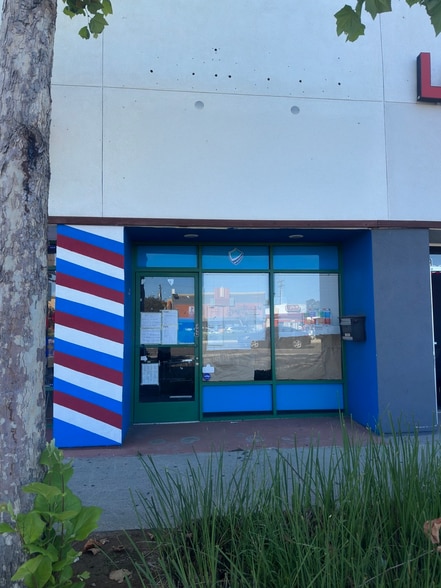 More Photos Of 12831-12861 Hawthorne Blvd, Hawthorne Storefront For Lease