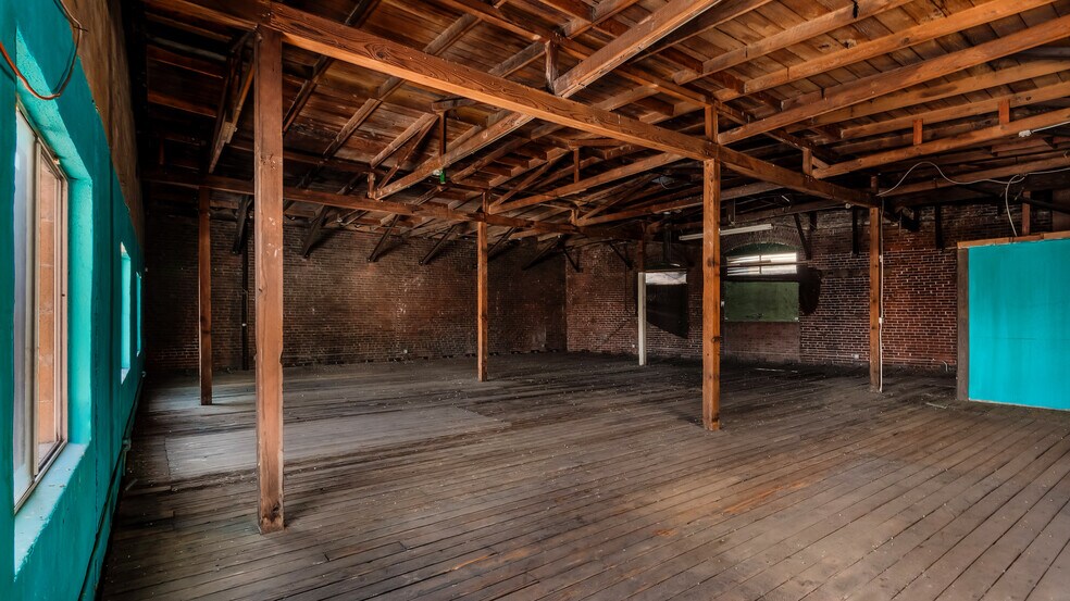 Primary Photo Of 1727 N Spring St, Los Angeles Industrial For Sale