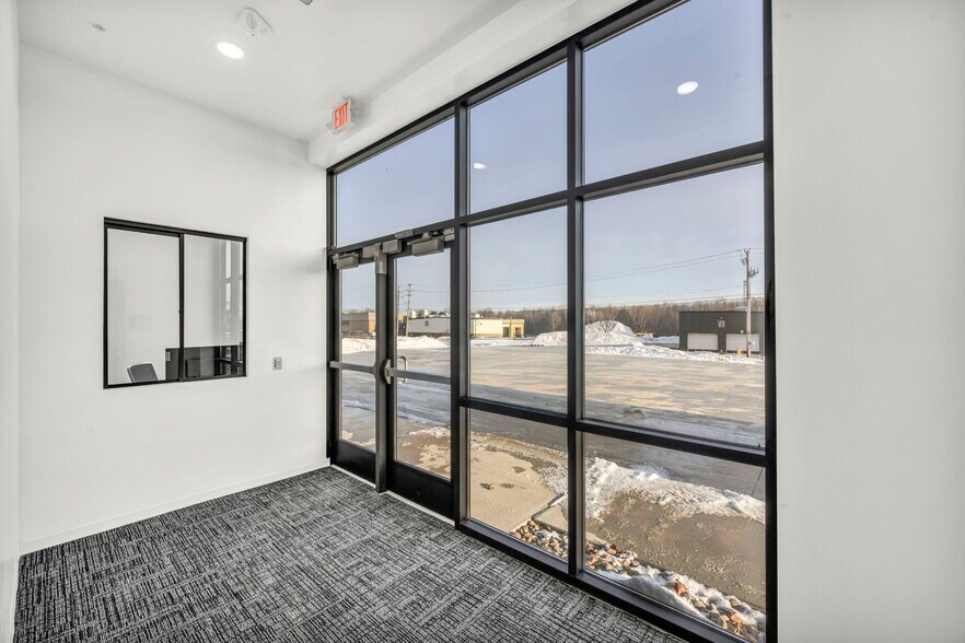 More Photos Of 310 Park Dr, Chardon Warehouse For Sale