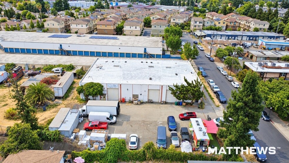 Primary Photo Of 109 Traynor St, Hayward Warehouse For Sale