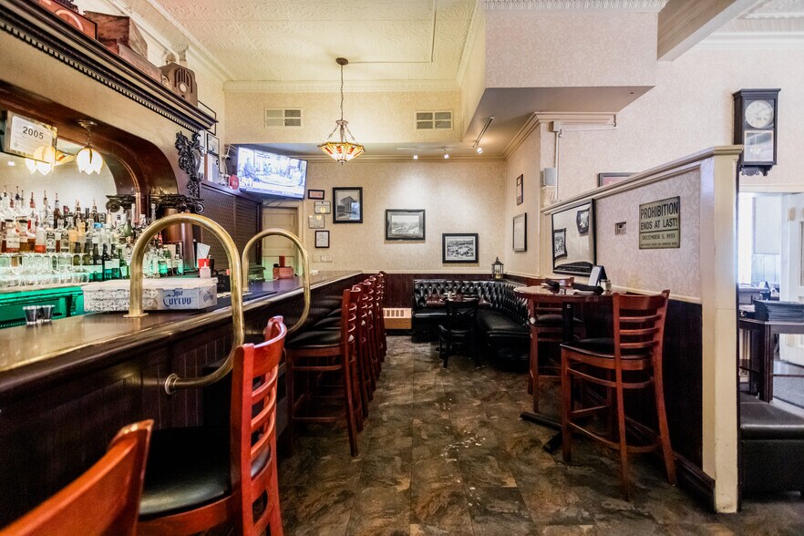 More Photos Of 3401 Riopelle St, Detroit Restaurant For Sale