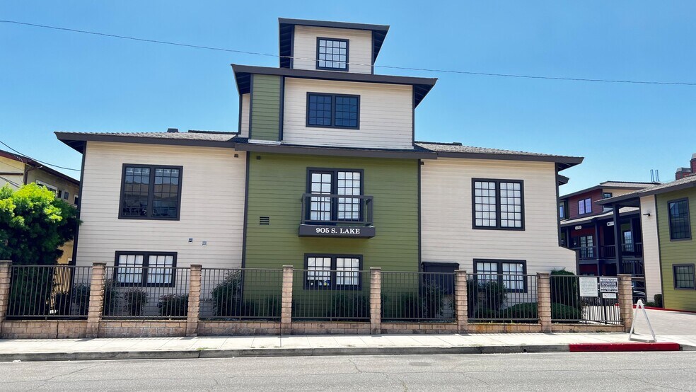 More Photos Of 905 S Lake St, Burbank Office For Lease