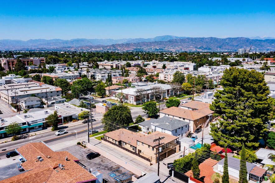 More Photos Of 12036 Magnolia Blvd, Valley Village Apartments For Sale