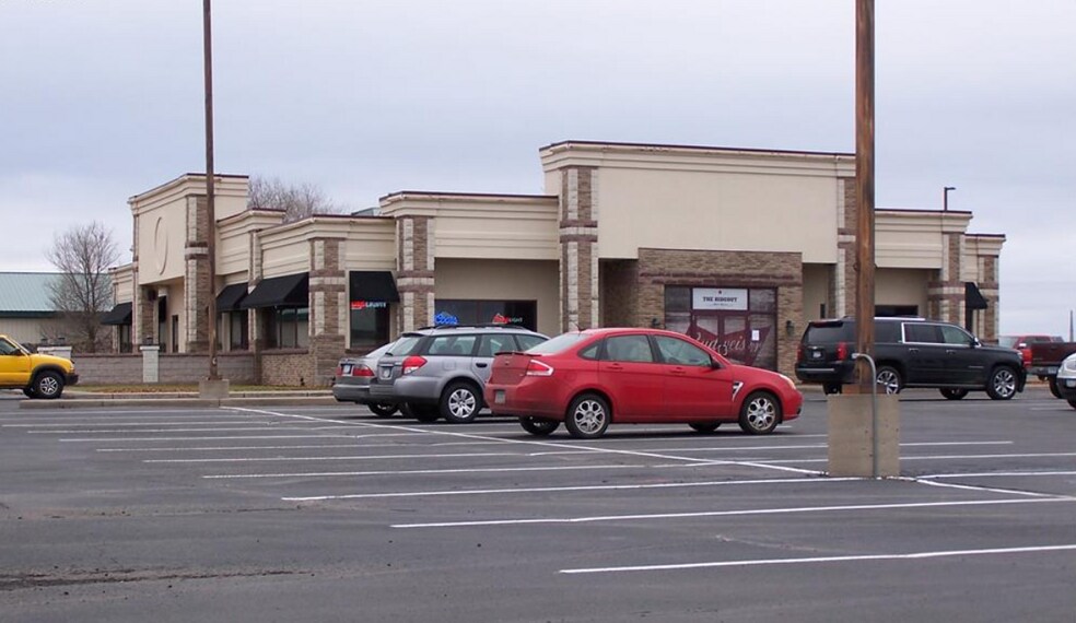 More Photos Of 14860 165th Ave, Becker Restaurant For Sale
