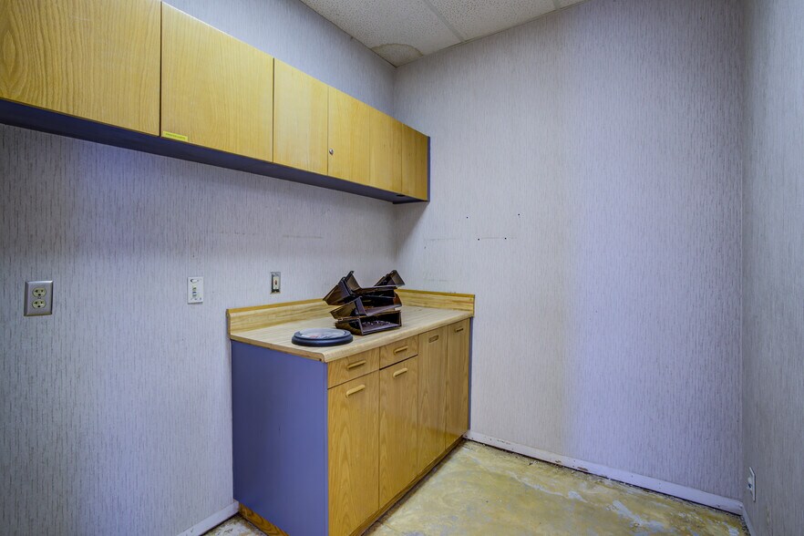 More Photos Of 18950 Base Camp Rd, Monument Office For Lease