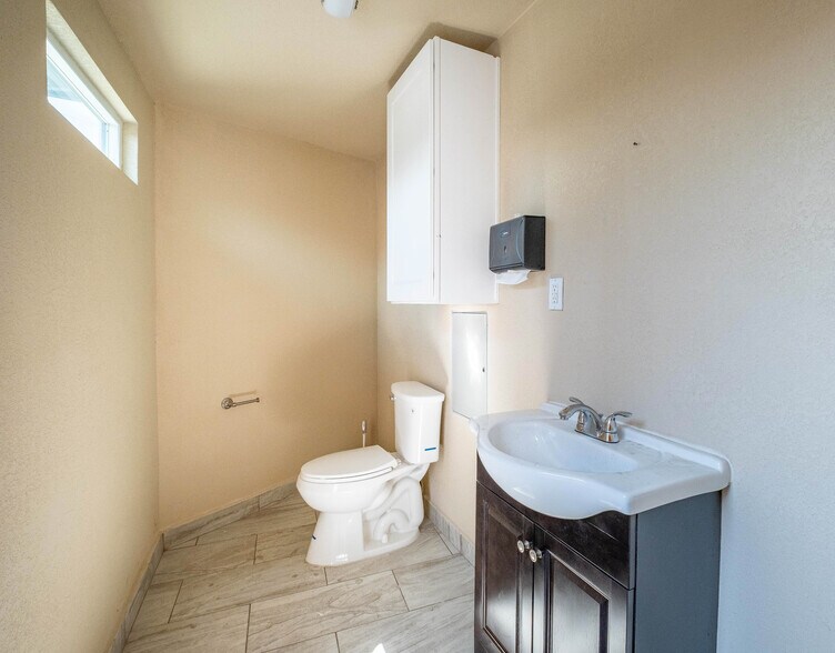 More Photos Of 8100 Electric Ave, Stanton Warehouse For Sale