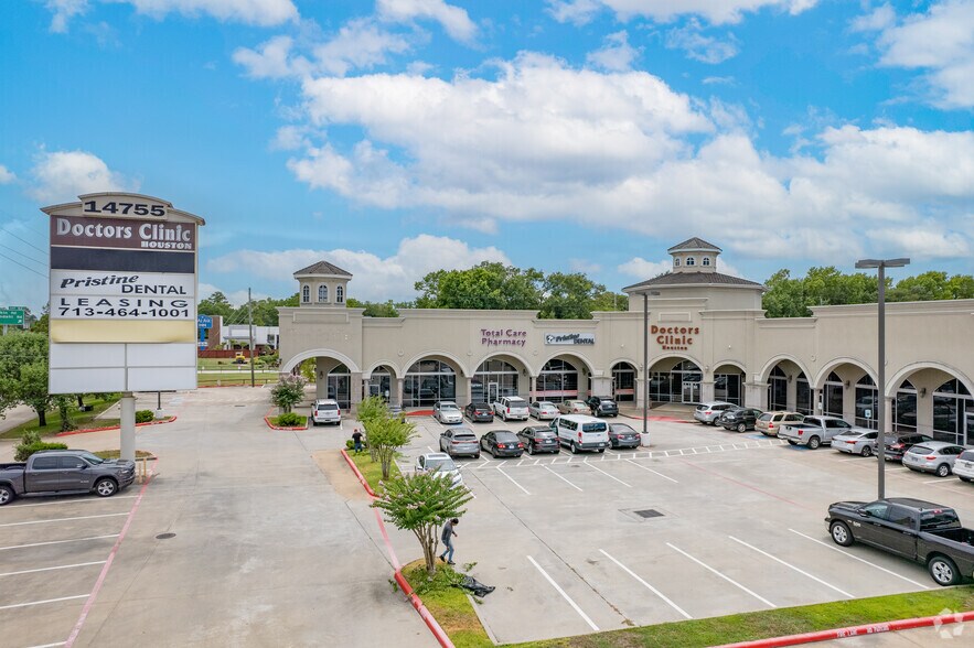 Primary Photo Of 14755 North Fwy, Houston Storefront For Lease