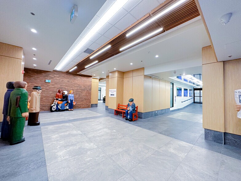 More Photos Of 15 Market Sq, Saint John Office For Lease