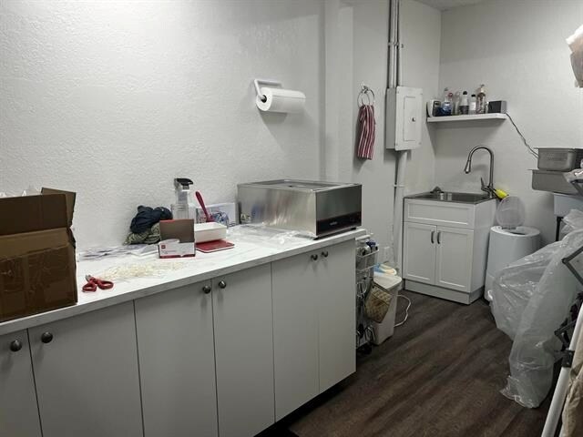 More Photos Of 2479 Riverside Pky, Grand Junction Industrial For Lease