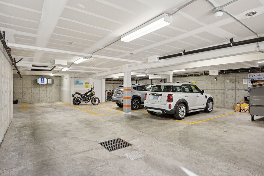 More Photos Of 2226 NW 58th St, Seattle Apartments For Sale