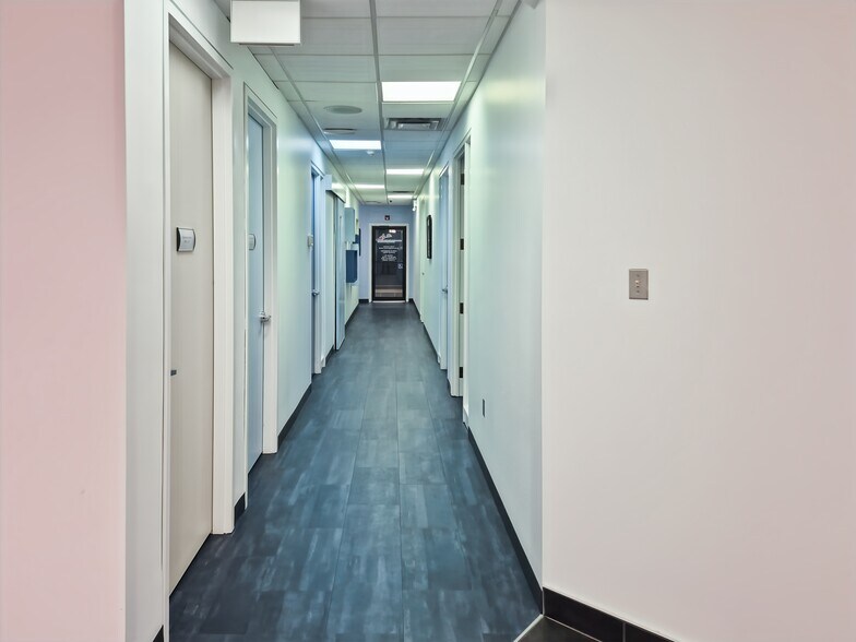 More Photos Of 335 Hoffer Dr, Regina Coworking Space